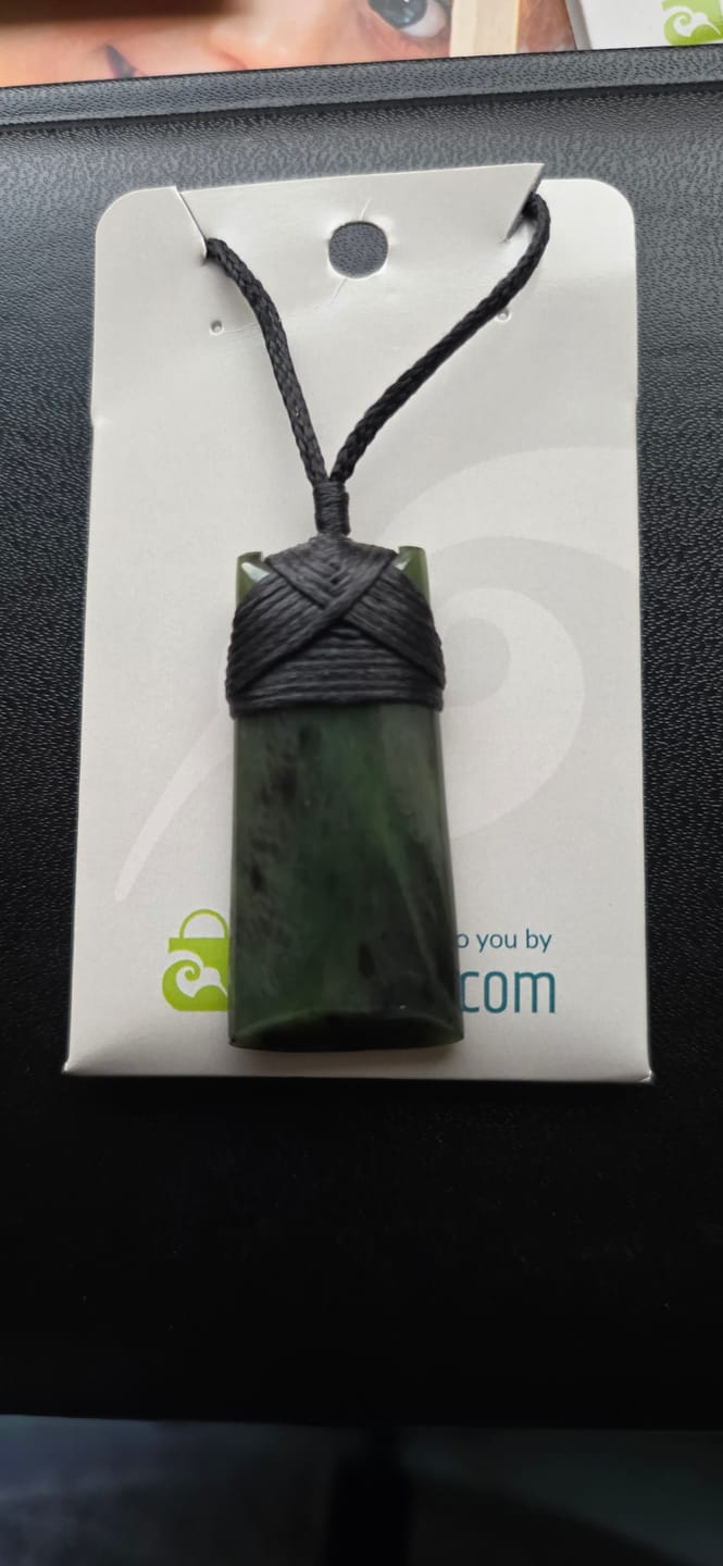 Customer photo review of Small Genuine NZ Greenstone Maori Toki Necklace 4.5cm