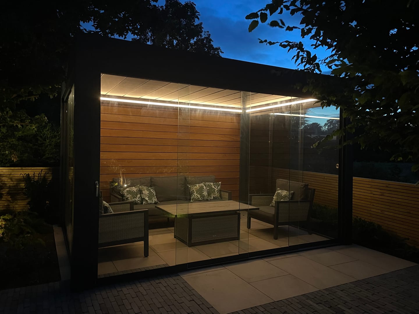 Customer photo review of Outdoor Garden Waterproof Cushion - Palm Leaf