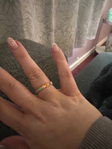 Customer photo review of Anillo Colorful Hearts