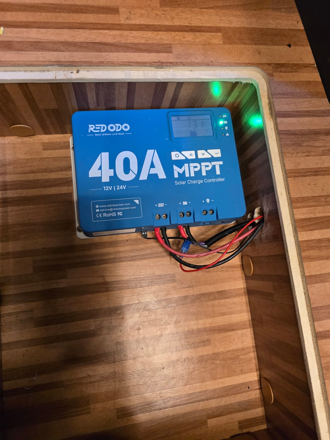 Customer photo review of Befreiung von 19% MwSt - Redodo 40A MPPT 12V/24V Auto DC Eingang Solarladeregler mit Bluetooth Empfänger