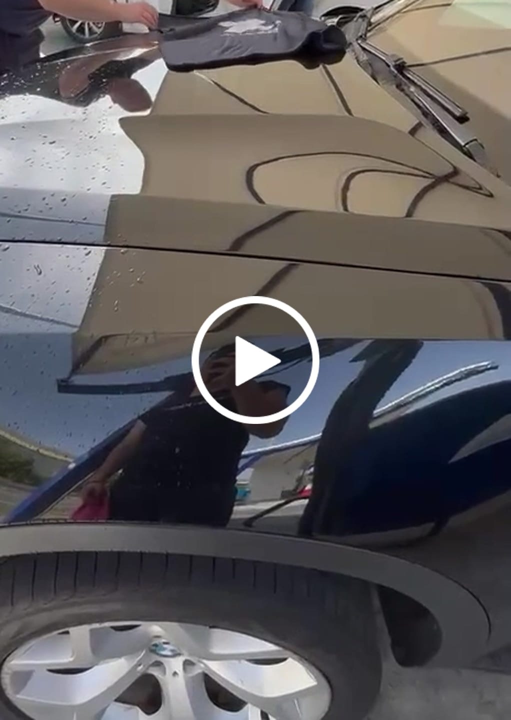 Customer video review of Pulloff Drying Towel