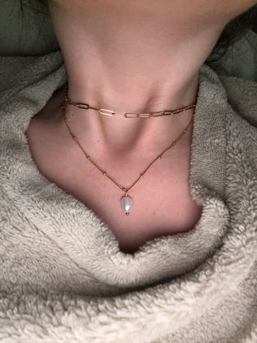 Customer photo review of Collar Perla de Gota