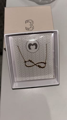 Customer photo review of Collar Infinito - Personalizado