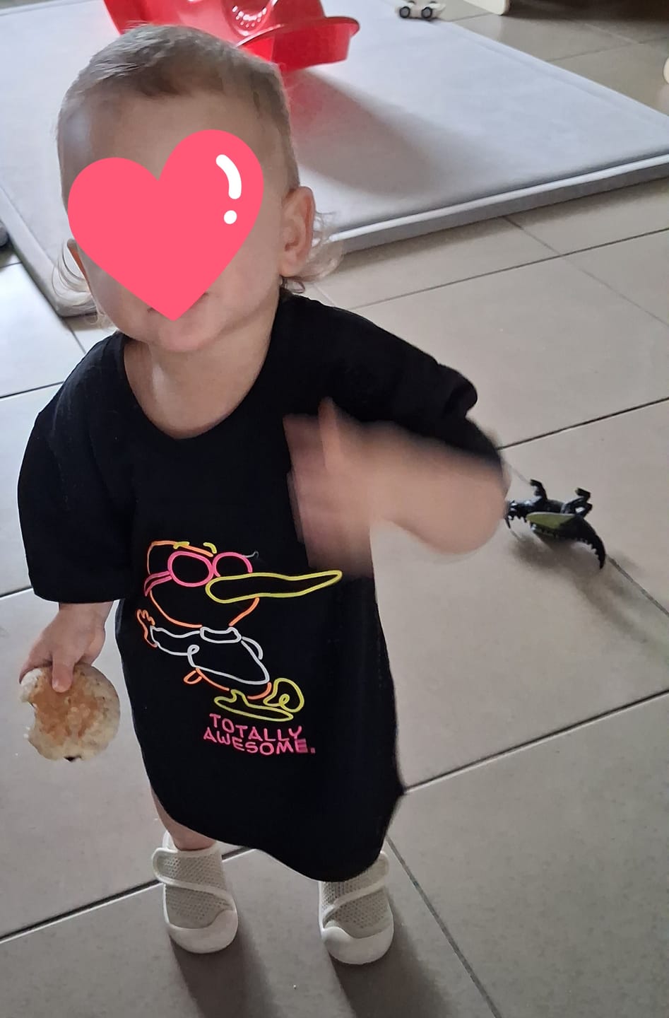 Customer photo review of SOHLS® Velcro MOVE Toddler Shoe – Ivory Dune