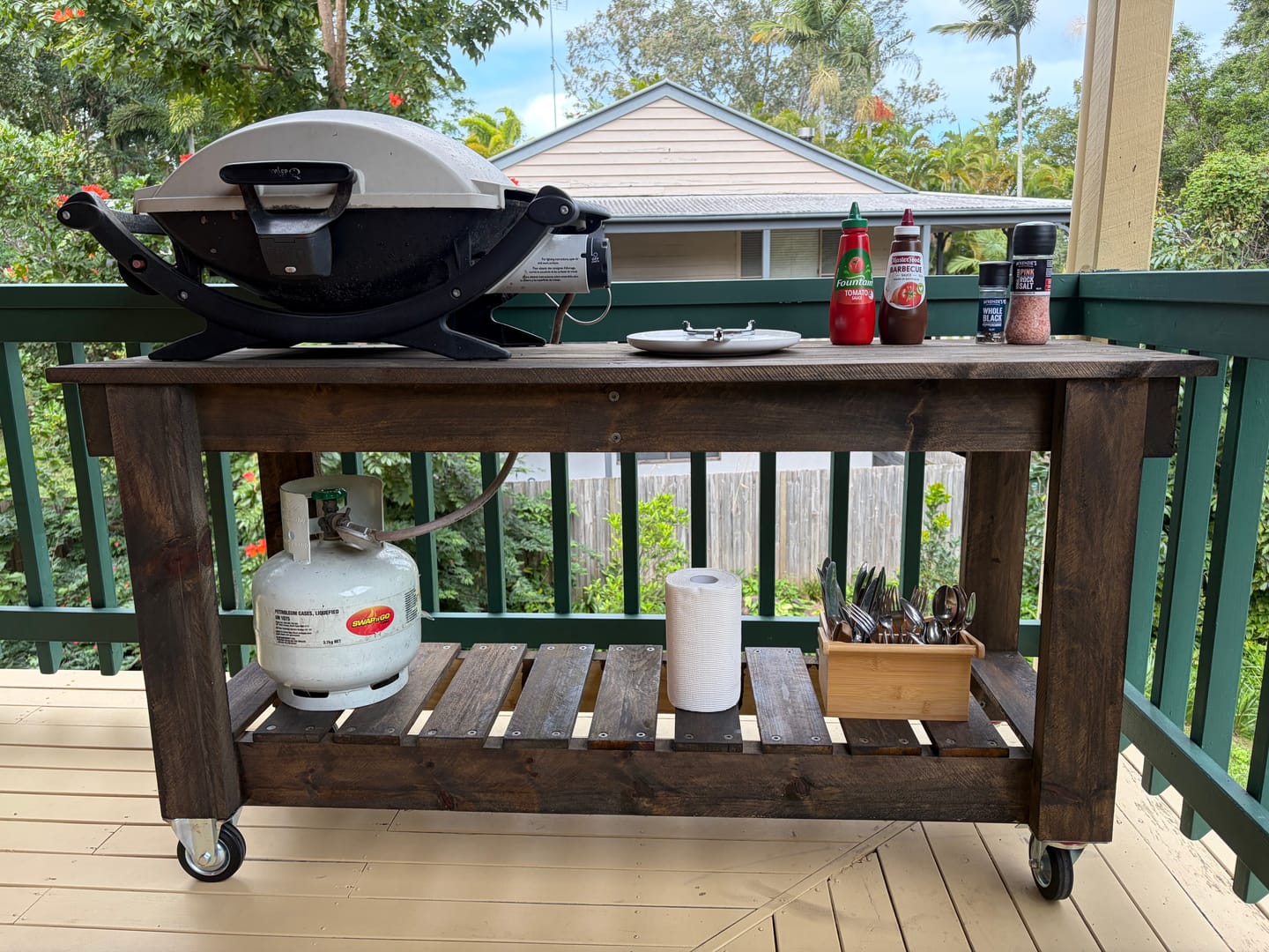 Customer photo review of Potting Bench (Optional Wheels)