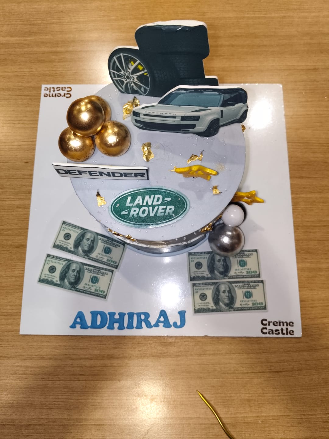 Customer photo review of Range Rover Fan Cake