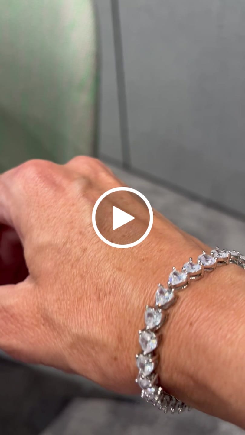 Customer video review of The Silver Mon Coeur Bracelet