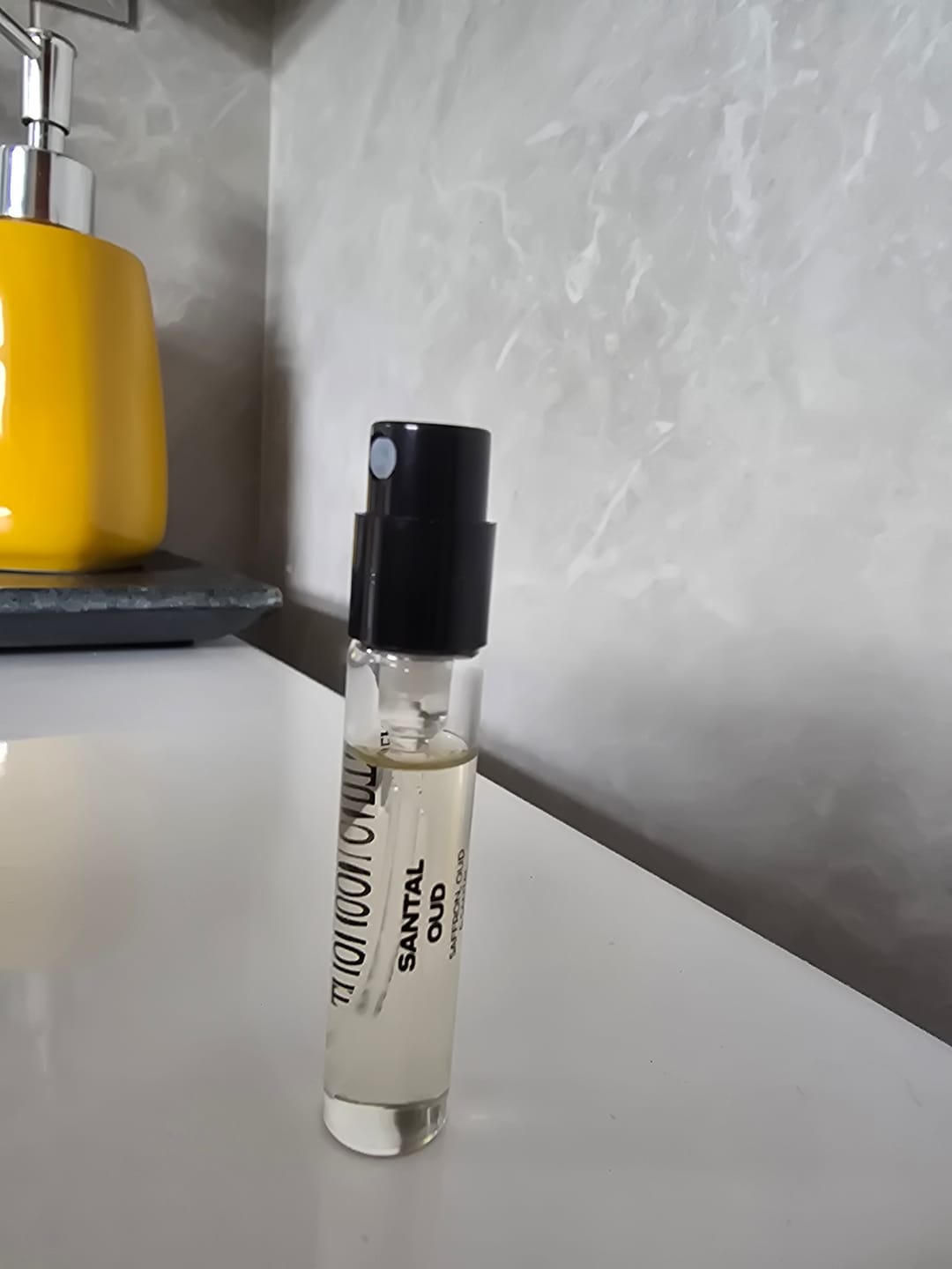 Customer photo review of Santal Oud | Eau de Parfum | 2ml