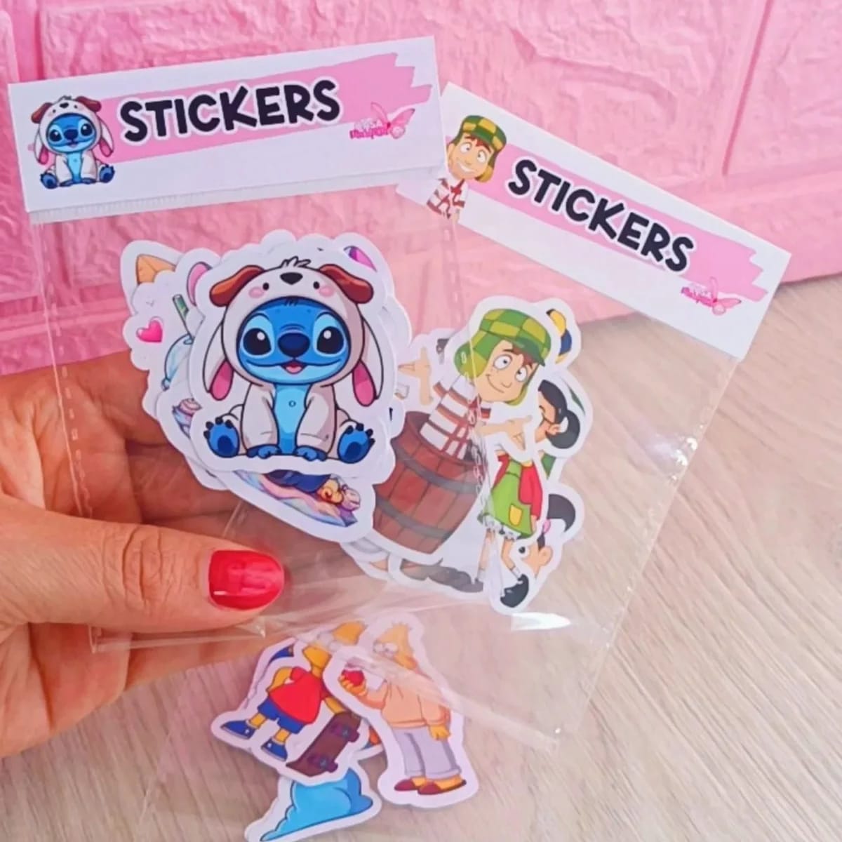 Customer photo review of Guía Completa Crear y Vender Stickers + 6 regalos