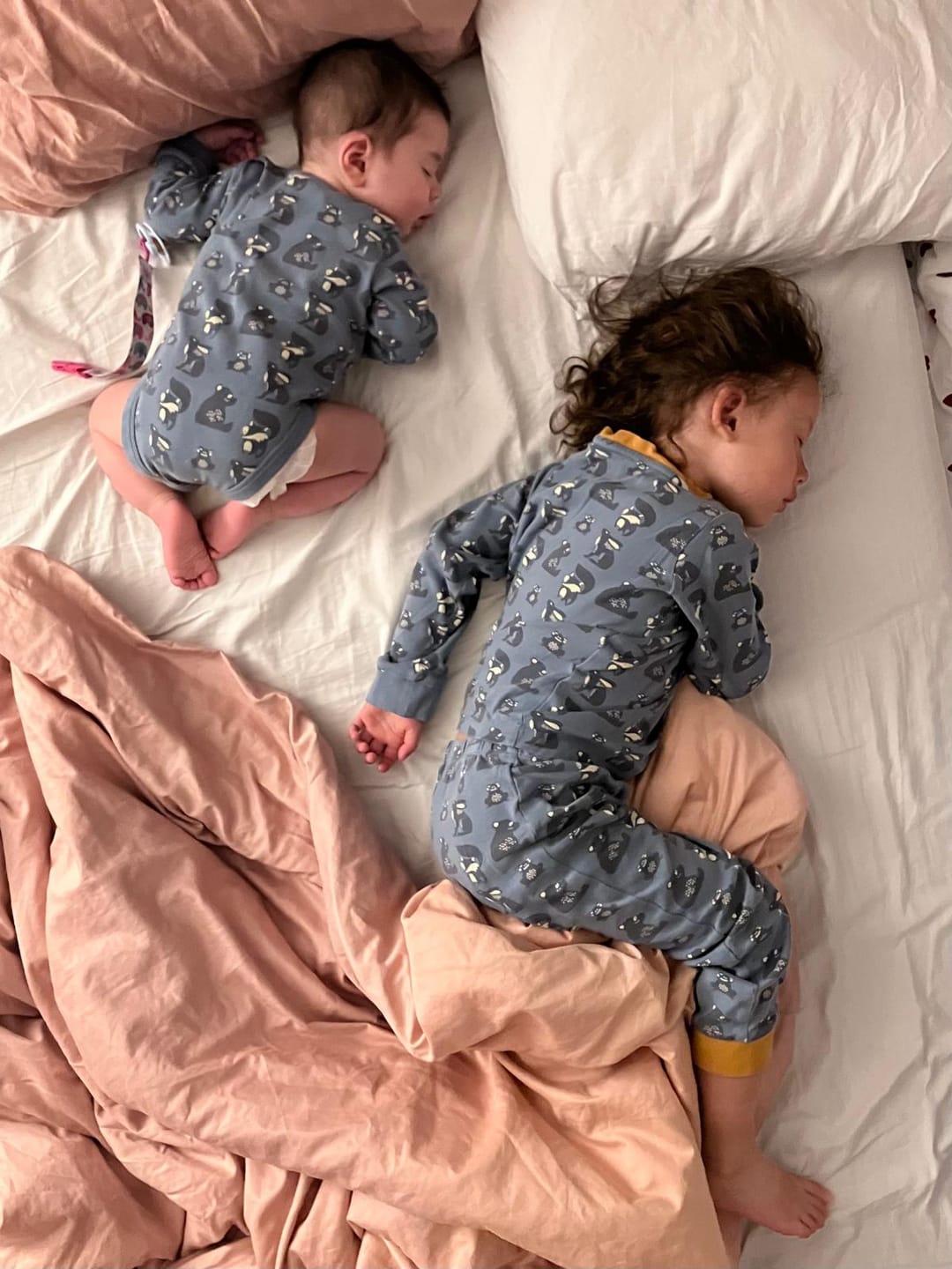 Customer photo review of Midnight Animals Baby Bodysuit 2 Pack