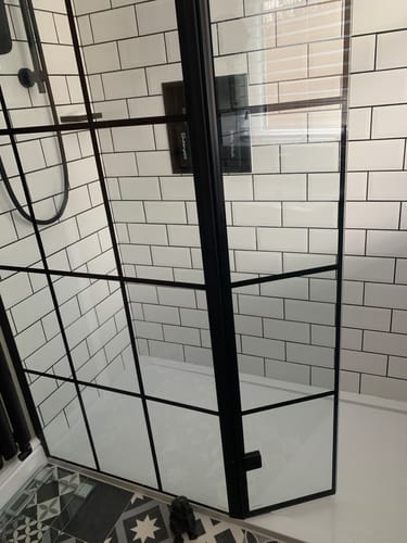 Customer photo review of Hudson Reed 300mm Wetroom Swing Screen - Matt Black