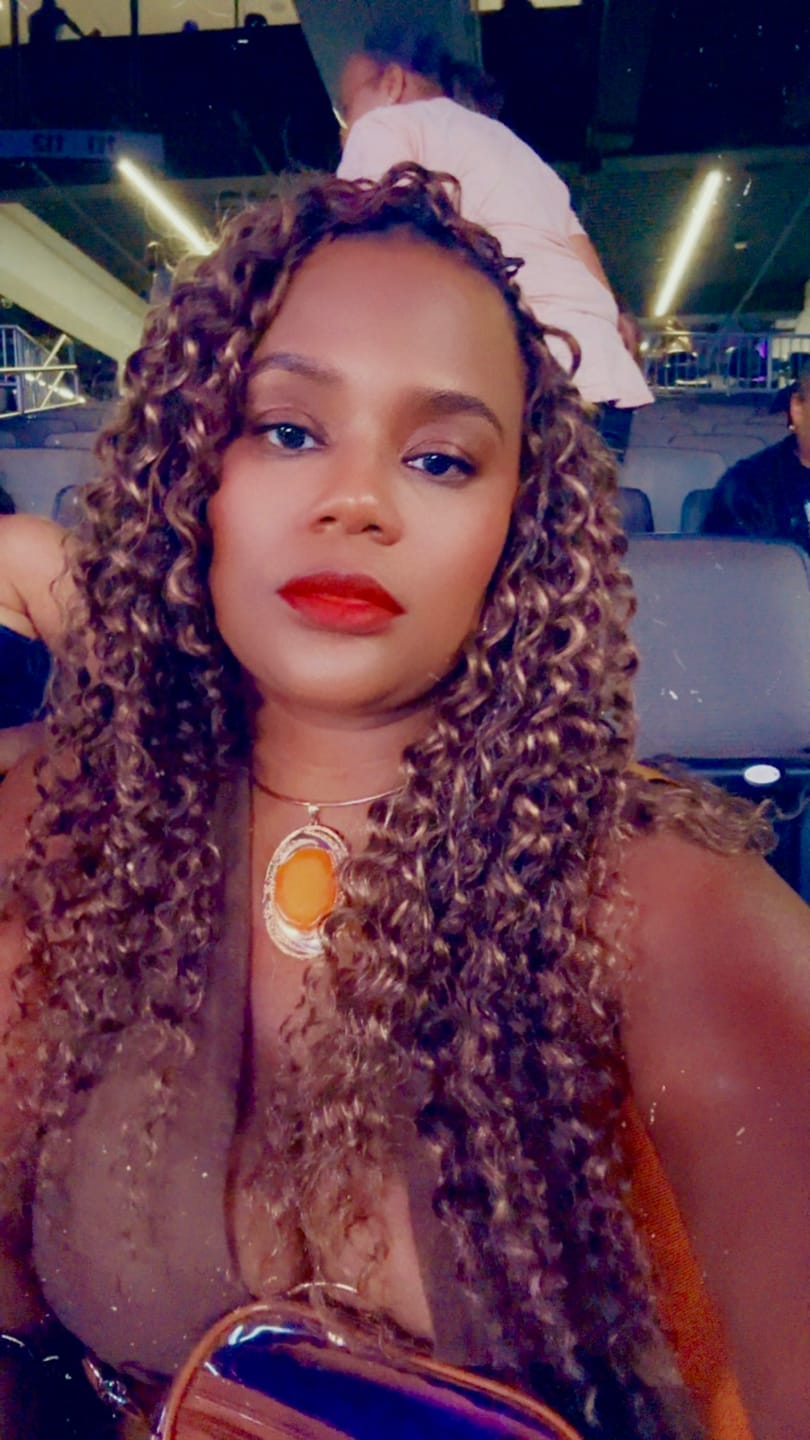 Customer photo review of #4/27/30 Mix Color Blend Deep Wave Human Crochet Hair