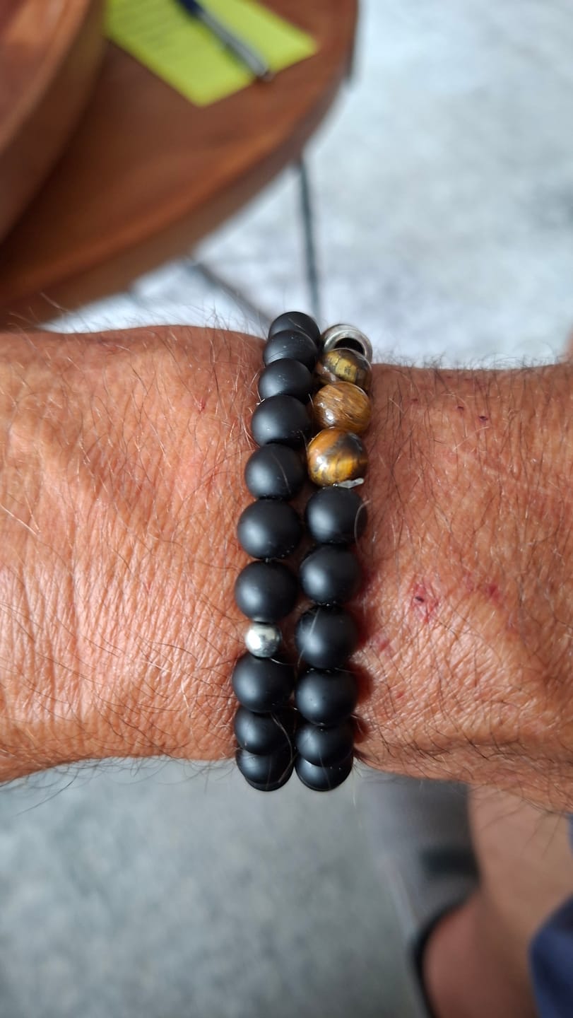 Customer photo review of Sternzeichen Armband - Tigerauge