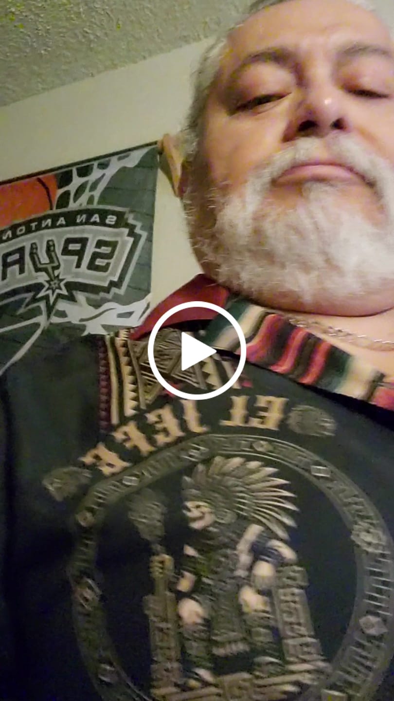 Customer video review of El Jefe Azteca Guayabera