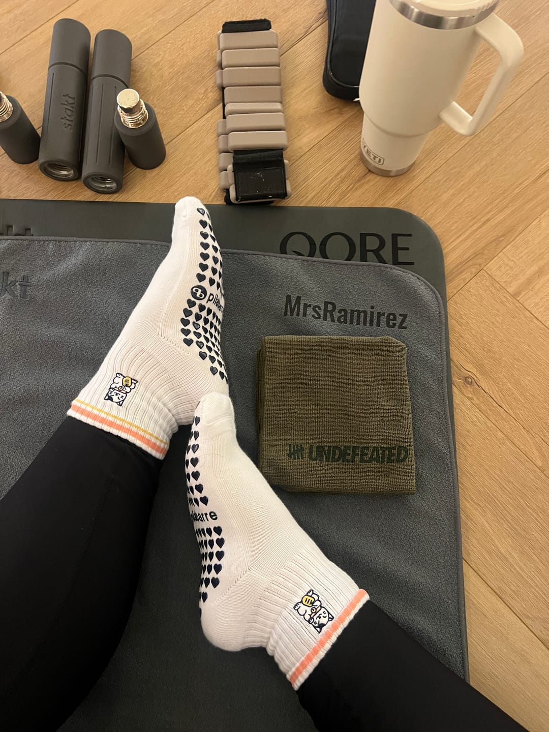 Customer photo review of PILA Best Crew Socks