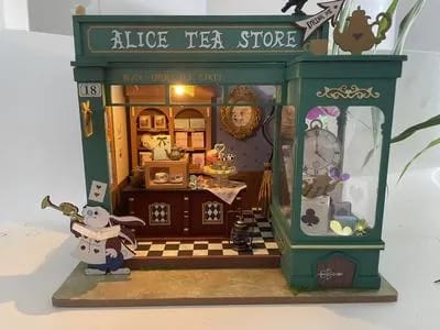 Customer photo review of Maison miniature La Boutique de Thé d'Alice