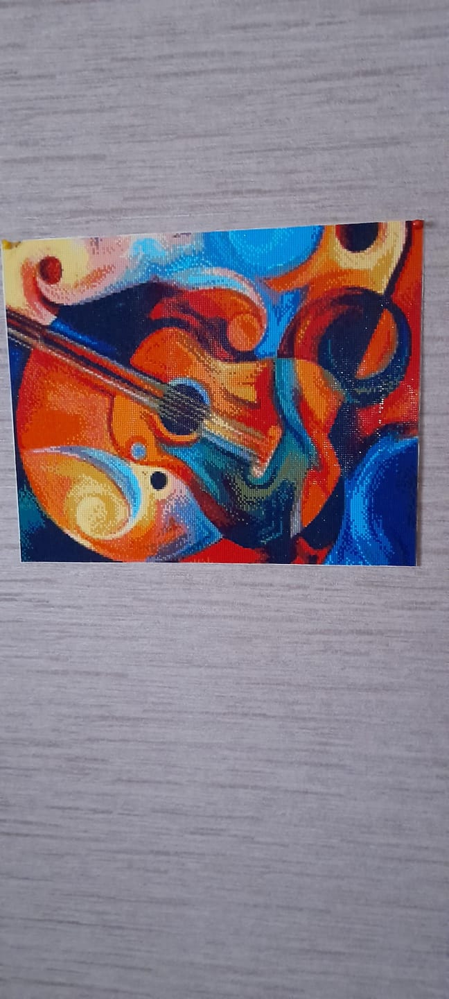 Customer photo review of Broderie Diamant - Guitare Design