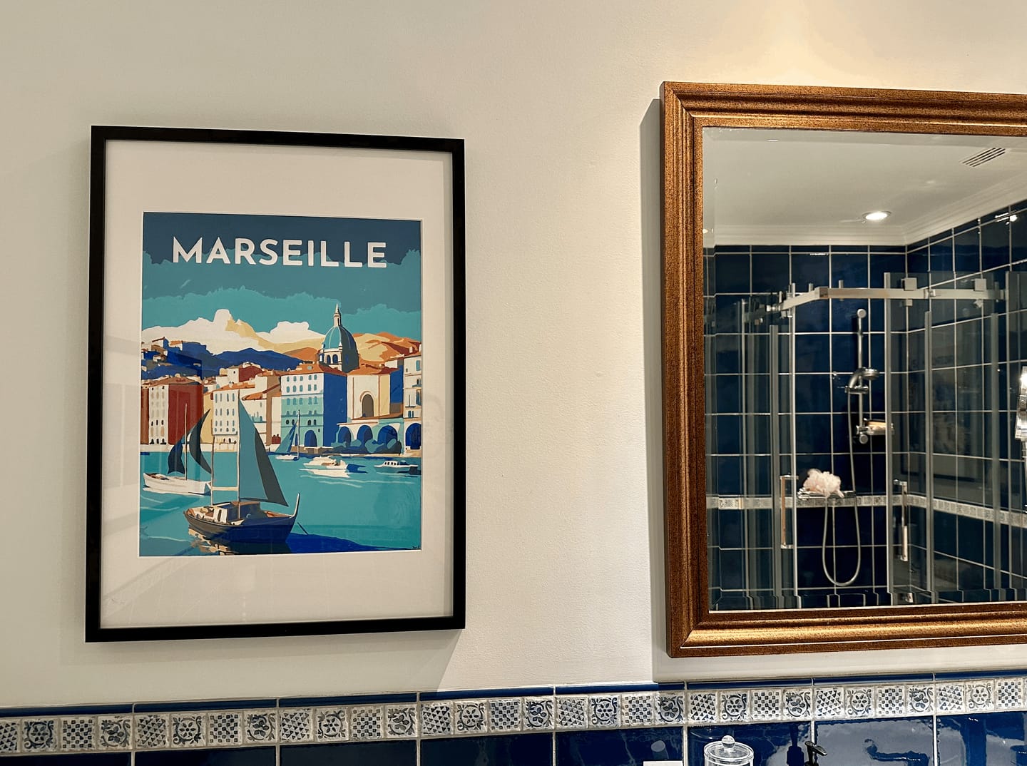 Customer photo review of Affiche Vintage Marseille