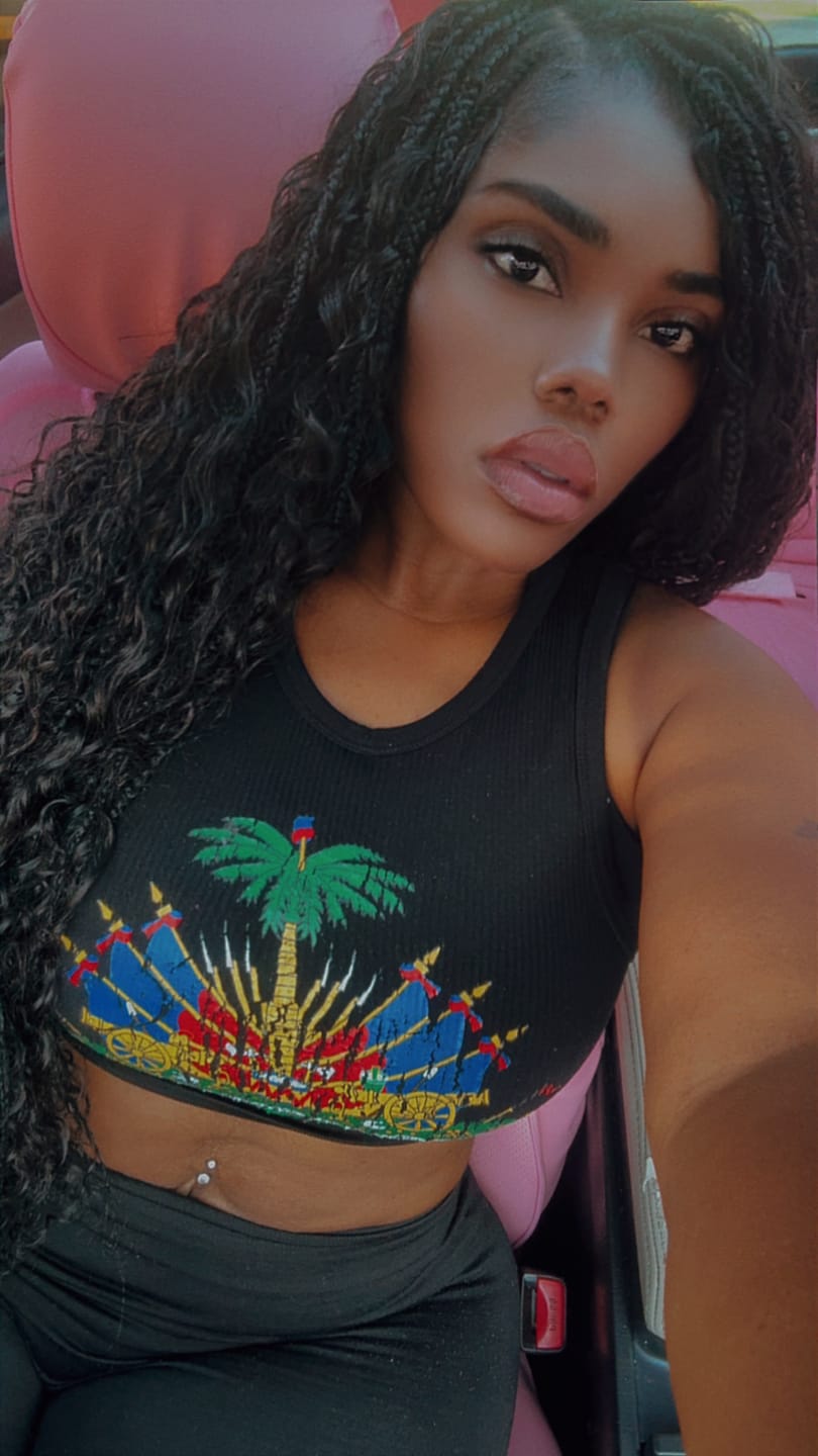 Customer photo review of Water Wave Bulk Hair Extensions for Boho Knotless Braiding
