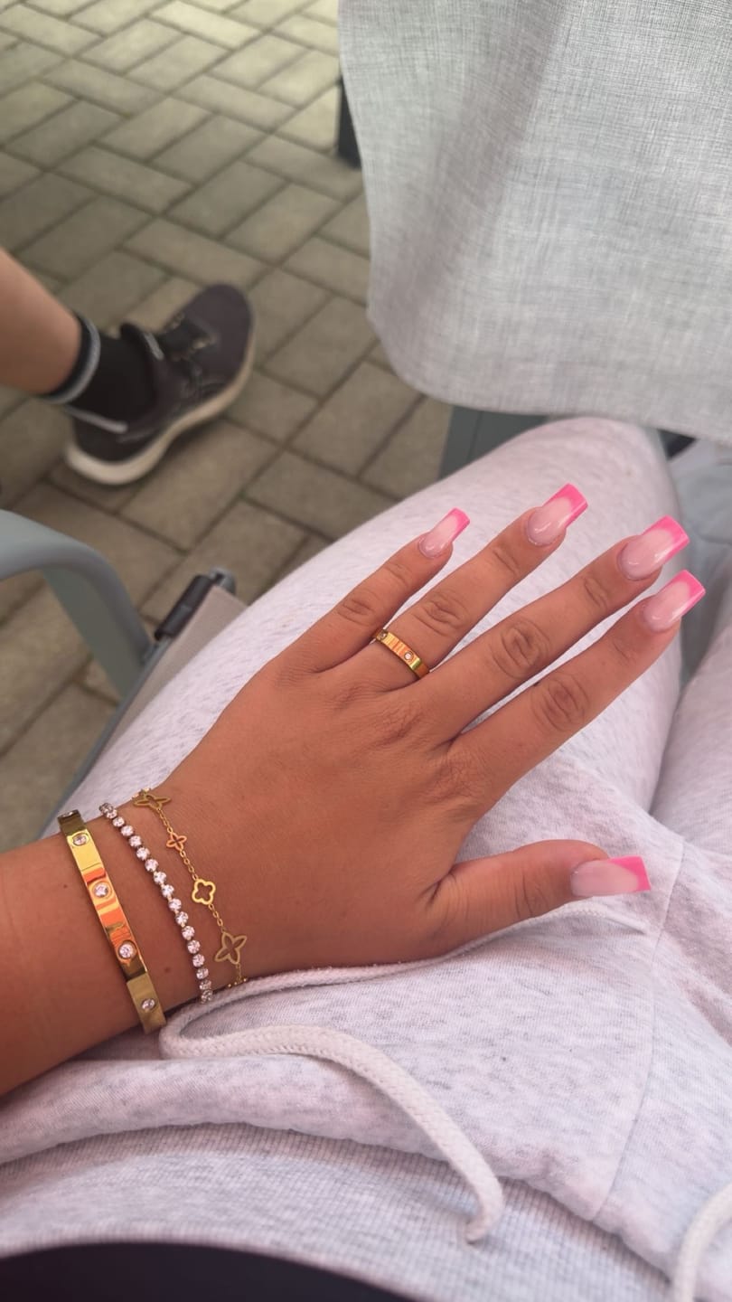 Customer photo review of Arianna Ring | 18K vergoldet