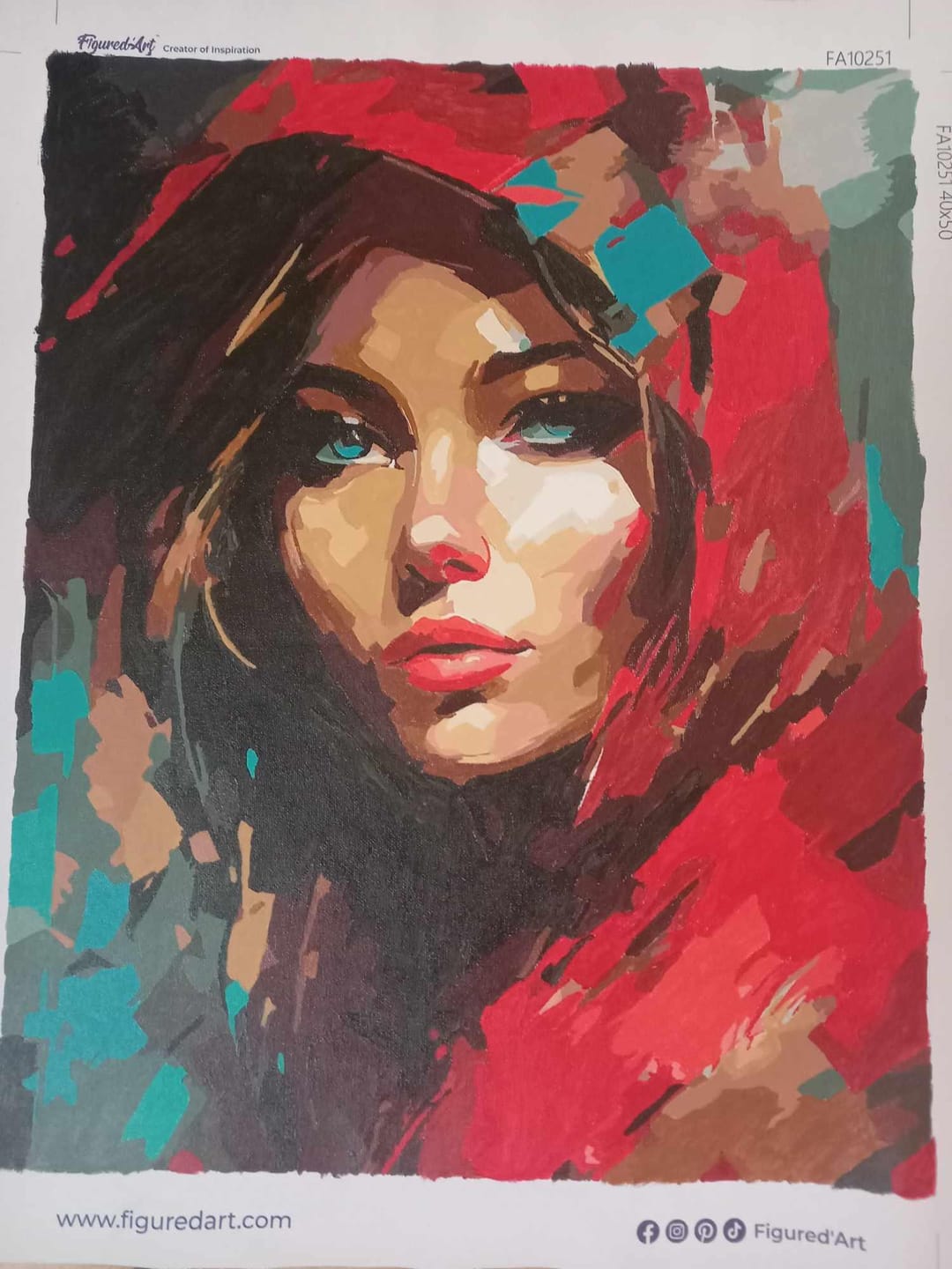 Customer photo review of Femme au foulard rouge