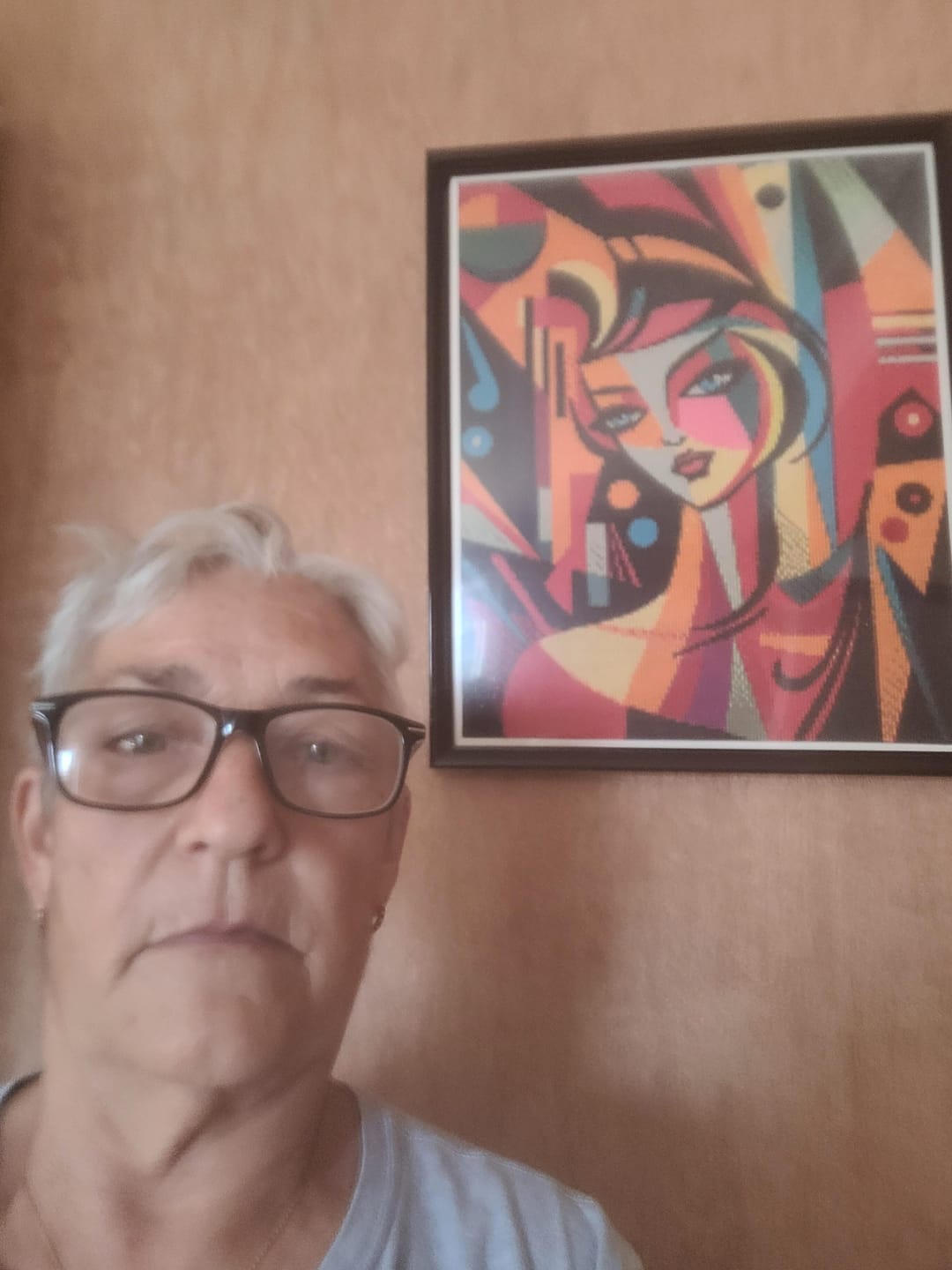 Customer photo review of Broderie Diamant - Femme abstraite style Picasso