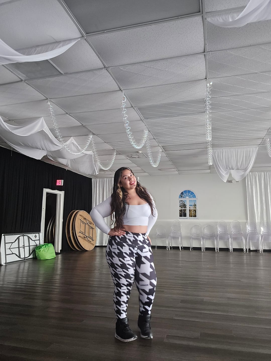 Customer photo review of Zumba Amour Z-Lift High Waisted Ankle Leggings