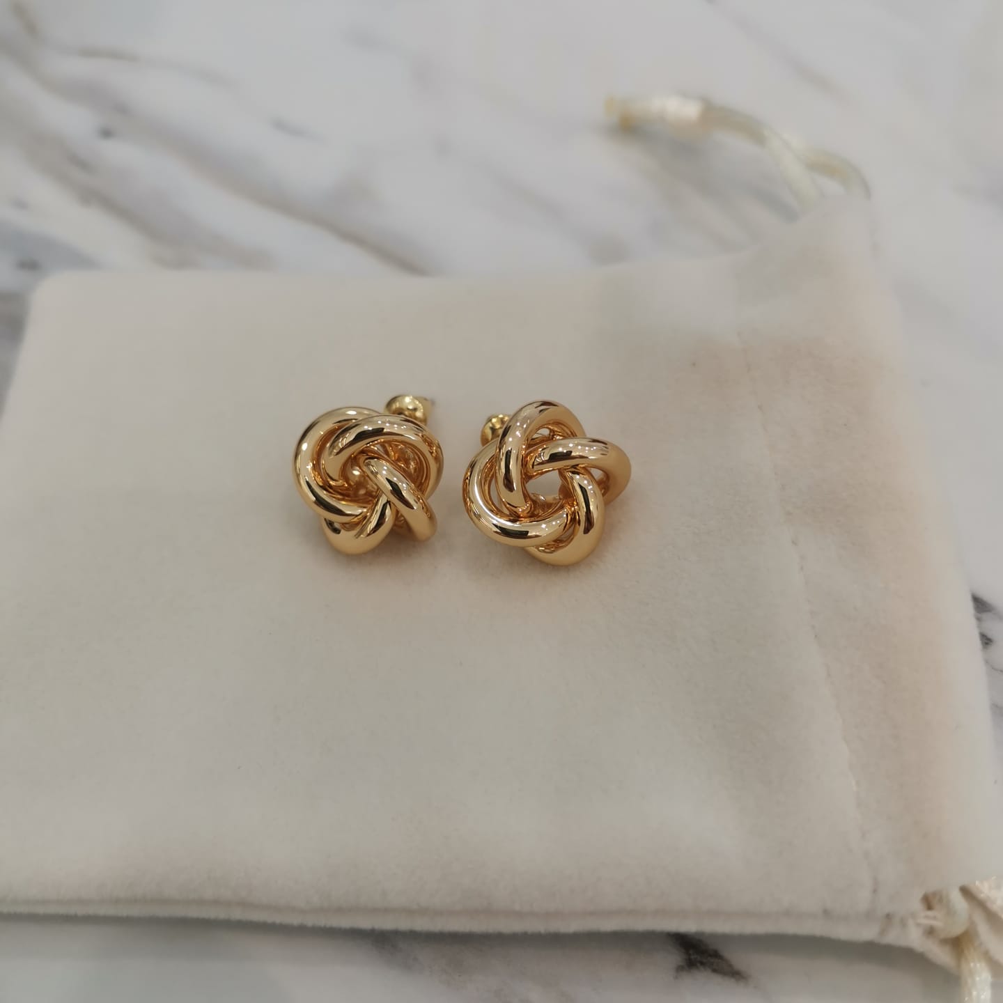 Customer photo review of Aretes Knot