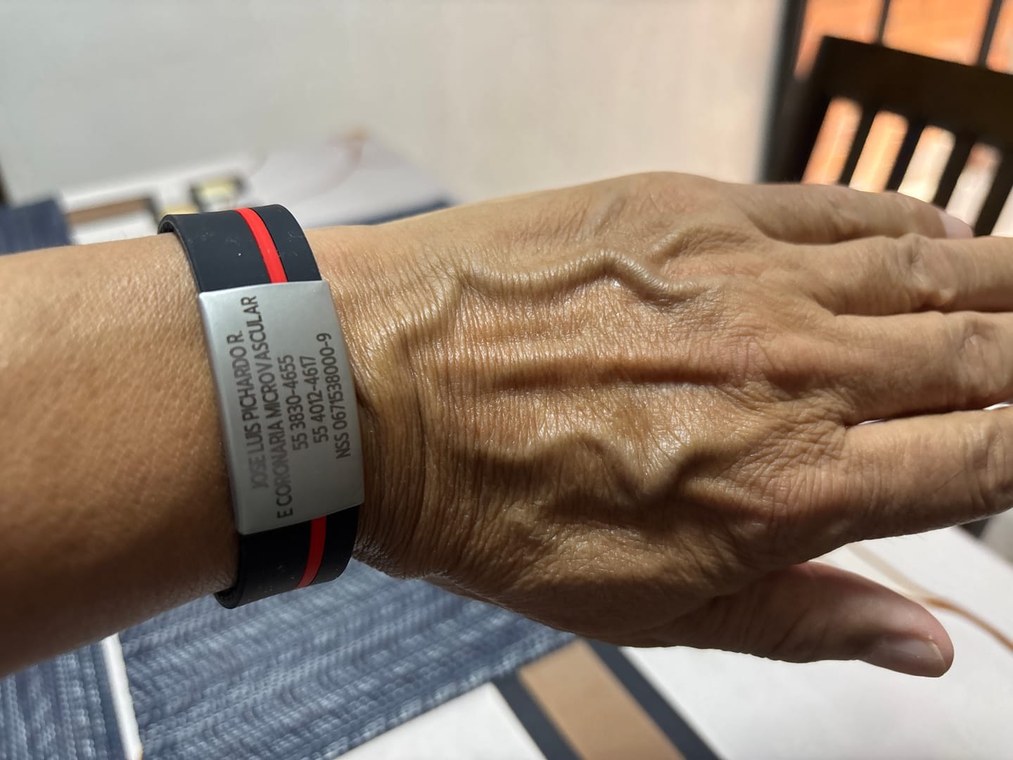 Customer photo review of AXO ID - Brazalete de Emergencia
