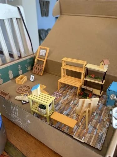 Customer photo review of Maison miniature La maison des fleurs de Cathy
