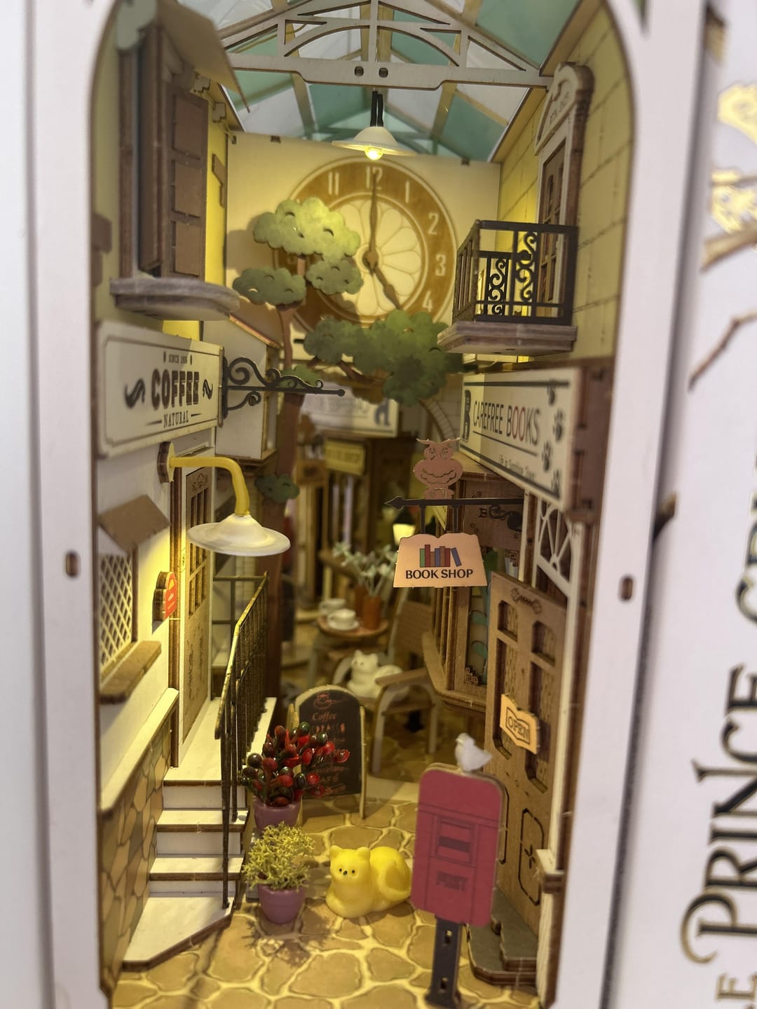 Customer photo review of Book Nook - Ville du Soleil