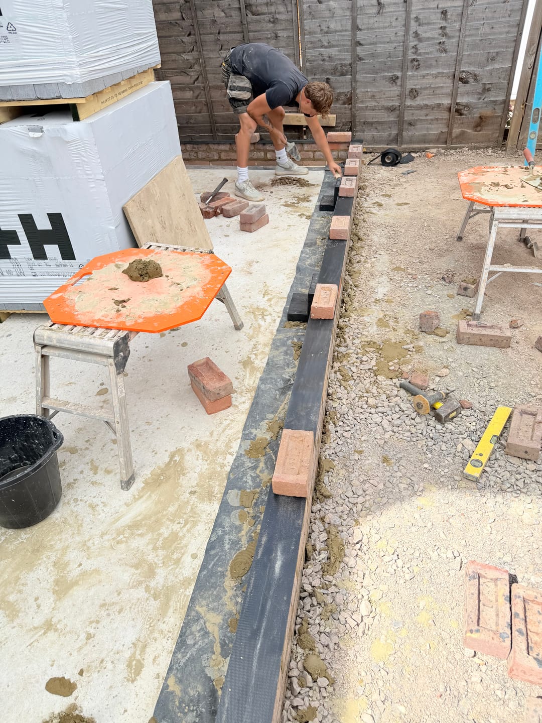 Customer photo review of Rhinobuild Bricklayers Mortarboard Spot Board 595x595mm