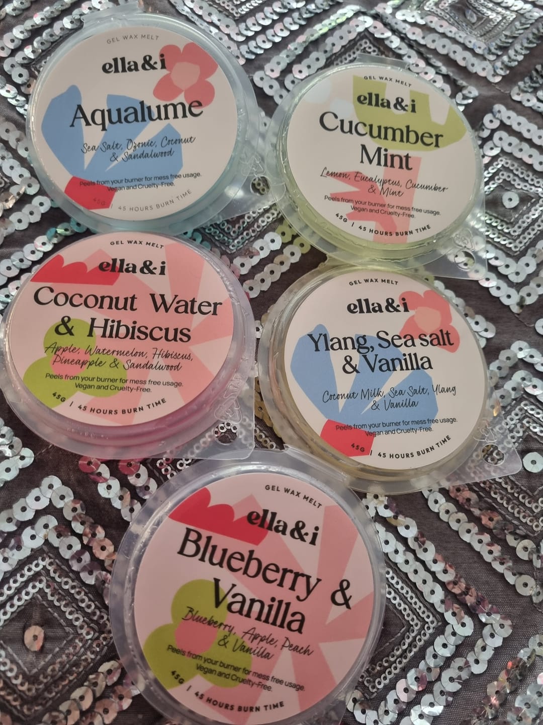 Customer photo review of Ella & I Gel Melt Subscription Box
