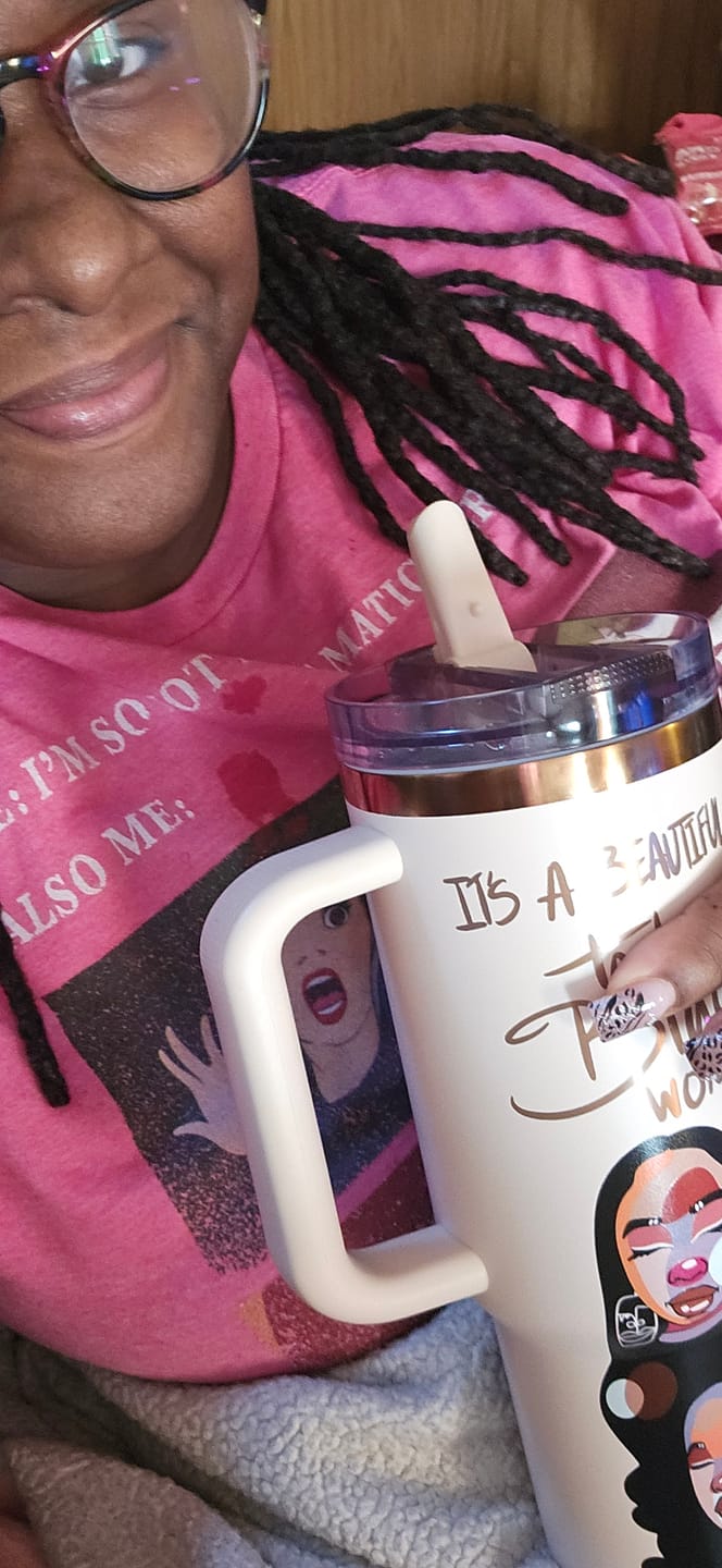 Customer photo review of Limited Edition "Soul Sisters" Blush Pink HydraLock™ Leakproof Tumbler – 40oz – Pinklomein x Cecilia's House