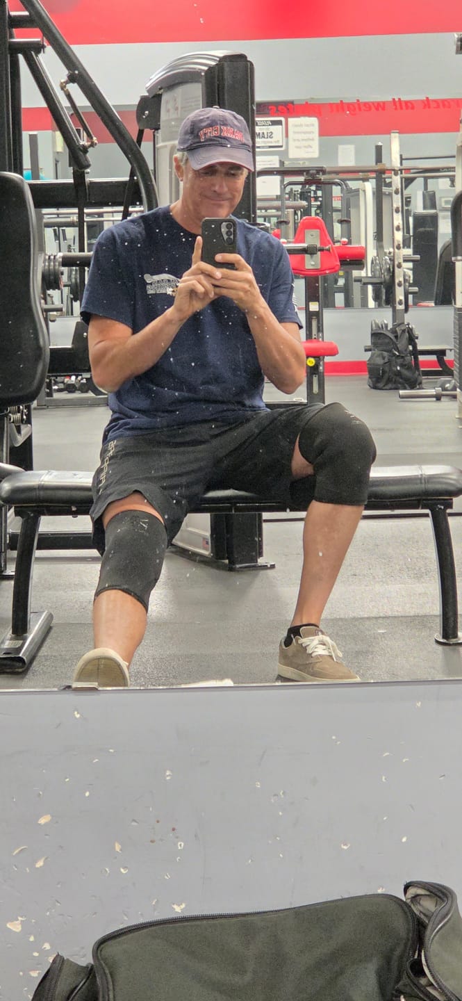 Customer photo review of Knee Sleeves