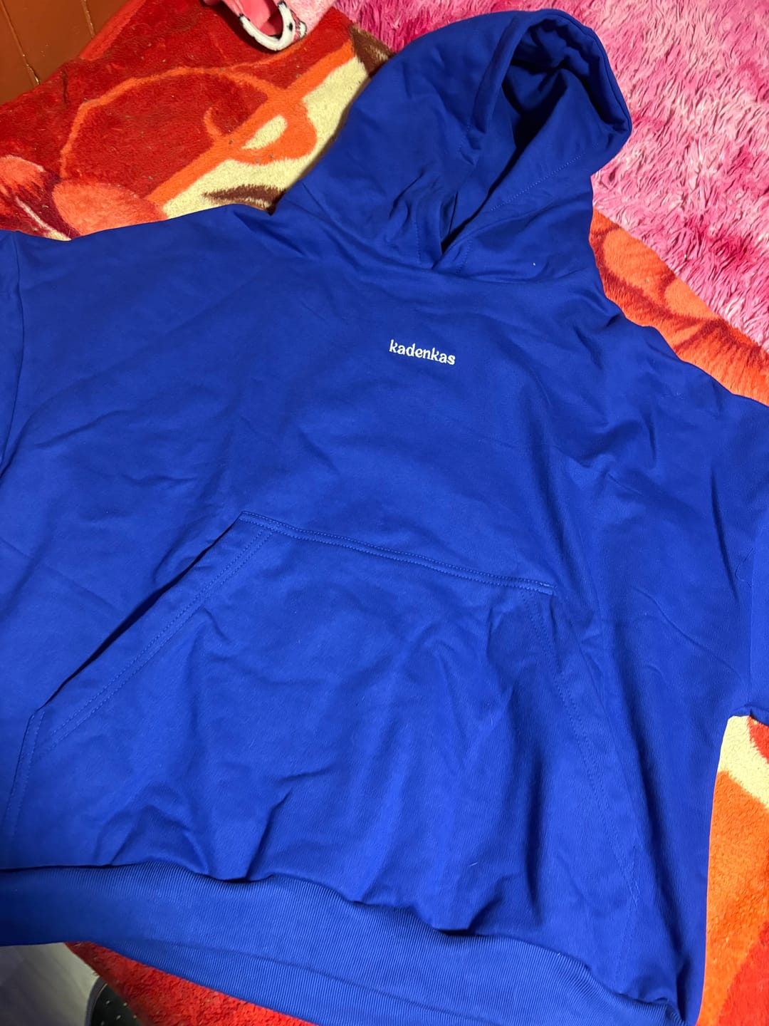 Customer photo review of POLERÓN HOODIE AZUL REY - OVERSIZE CON GORRO LOGO BORDADO