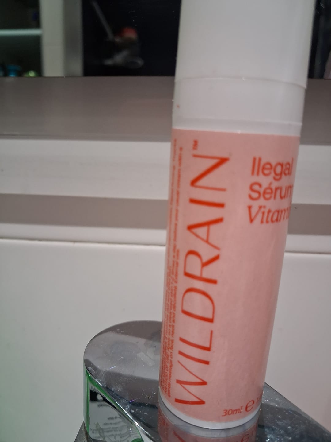 Customer photo review of Sérum de Vitamina C Estable para Manchas, Luminosidad y Firmeza ILEGAL