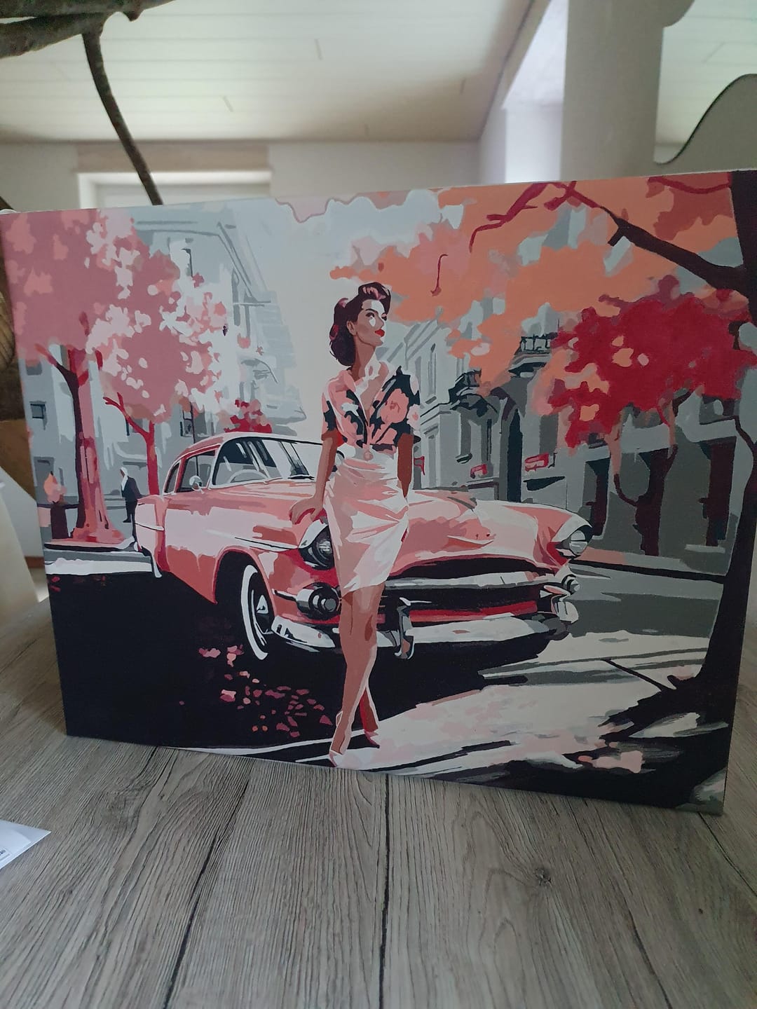 Customer photo review of Femme et voiture classique rose