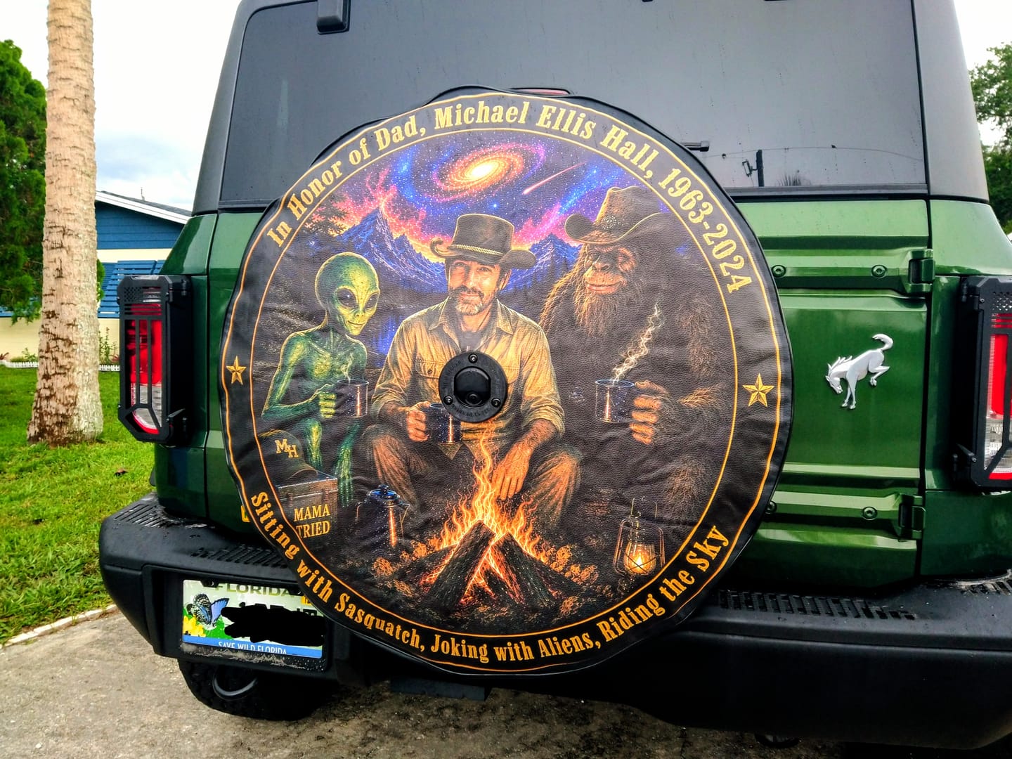 Customer photo review of CUSTOM Ford Bronco Tire Cover