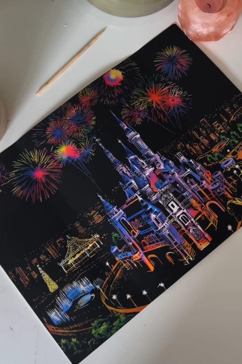 Customer photo review of Peinture à gratter - Chateau magique