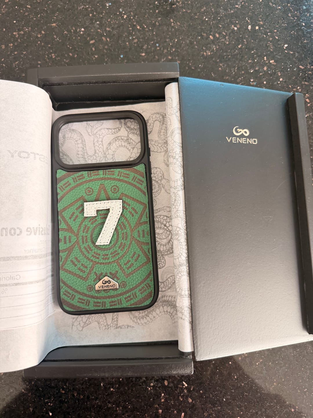 Customer photo review of Funda iPhone - México