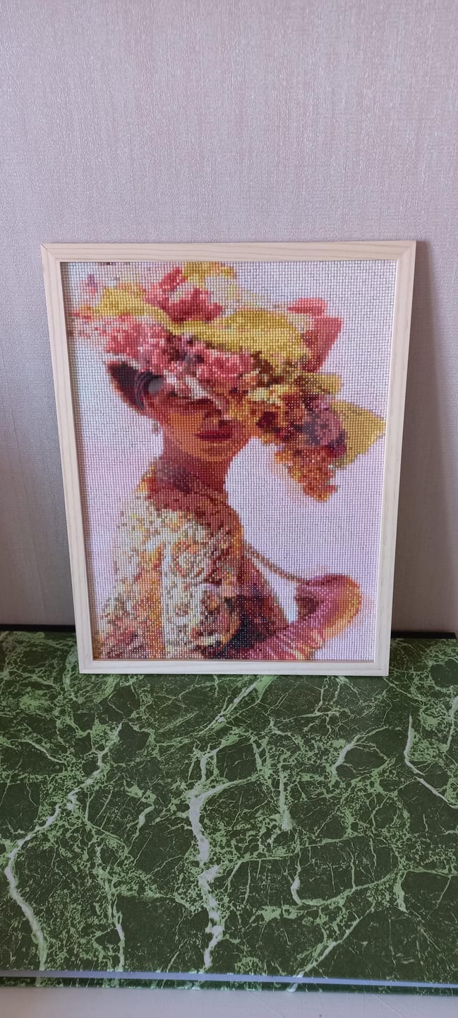 Customer photo review of Broderie Diamant - Femme ravissante