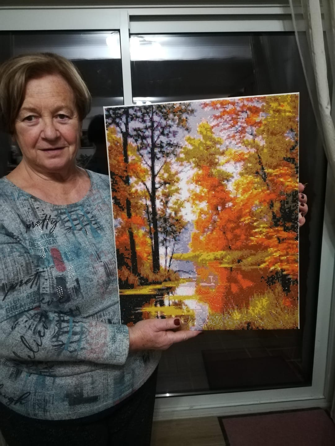Customer photo review of Broderie Diamant - Lac en Automne 40x50cm toile tendue sur châssis