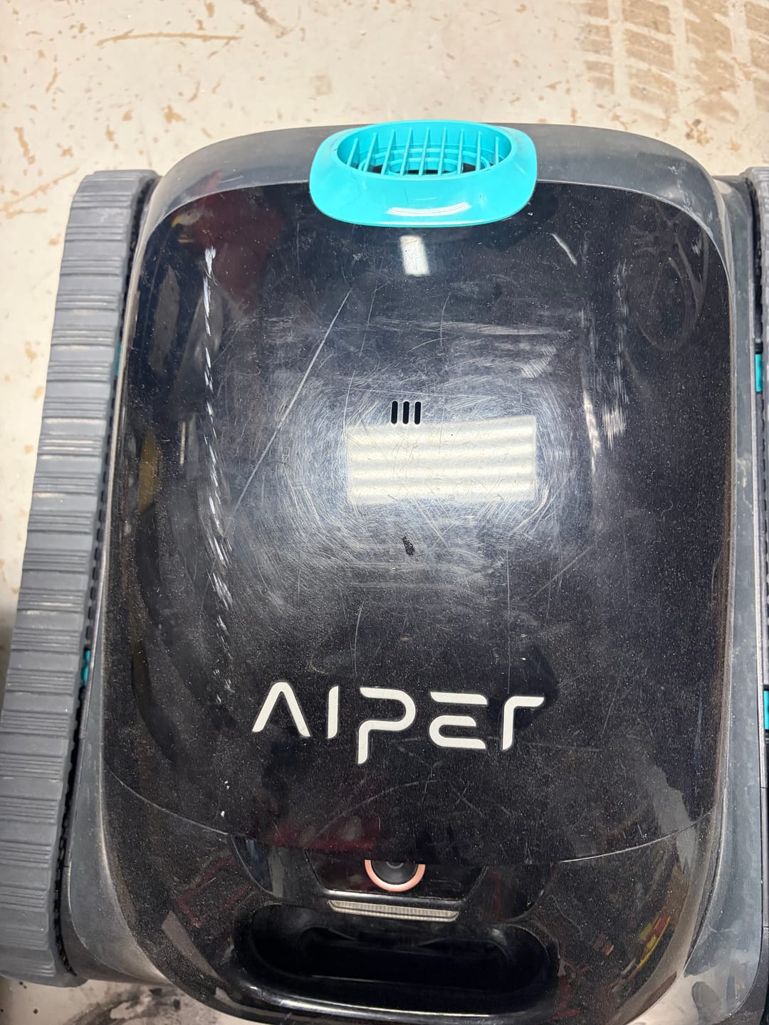 Customer photo review of 7800mah Replacement Battery For Aiper Scuba S1 Cordless Robotic Pool Cleaner