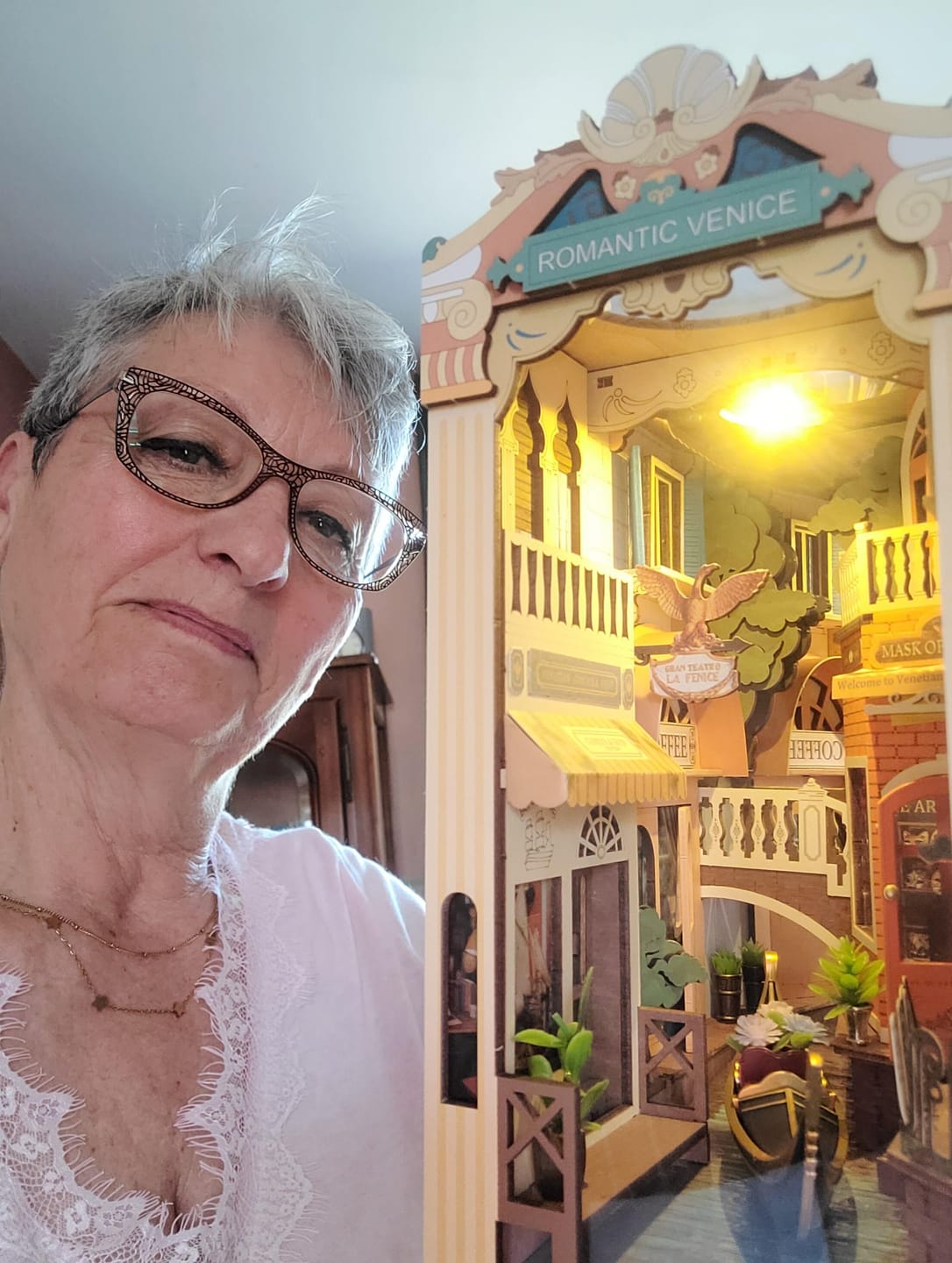 Customer photo review of Book Nook - Romance à Venise