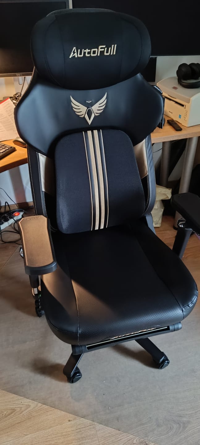 Customer photo review of 🔥AutoFull M6 Ultra+ 2.0 Shiatsu Massage Gaming Chair [Official Chair of IEM 2026]
