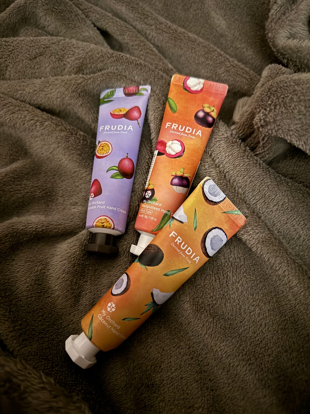 Customer photo review of Mitrinošs roku krēms Frudia My Orchard Hand Cream