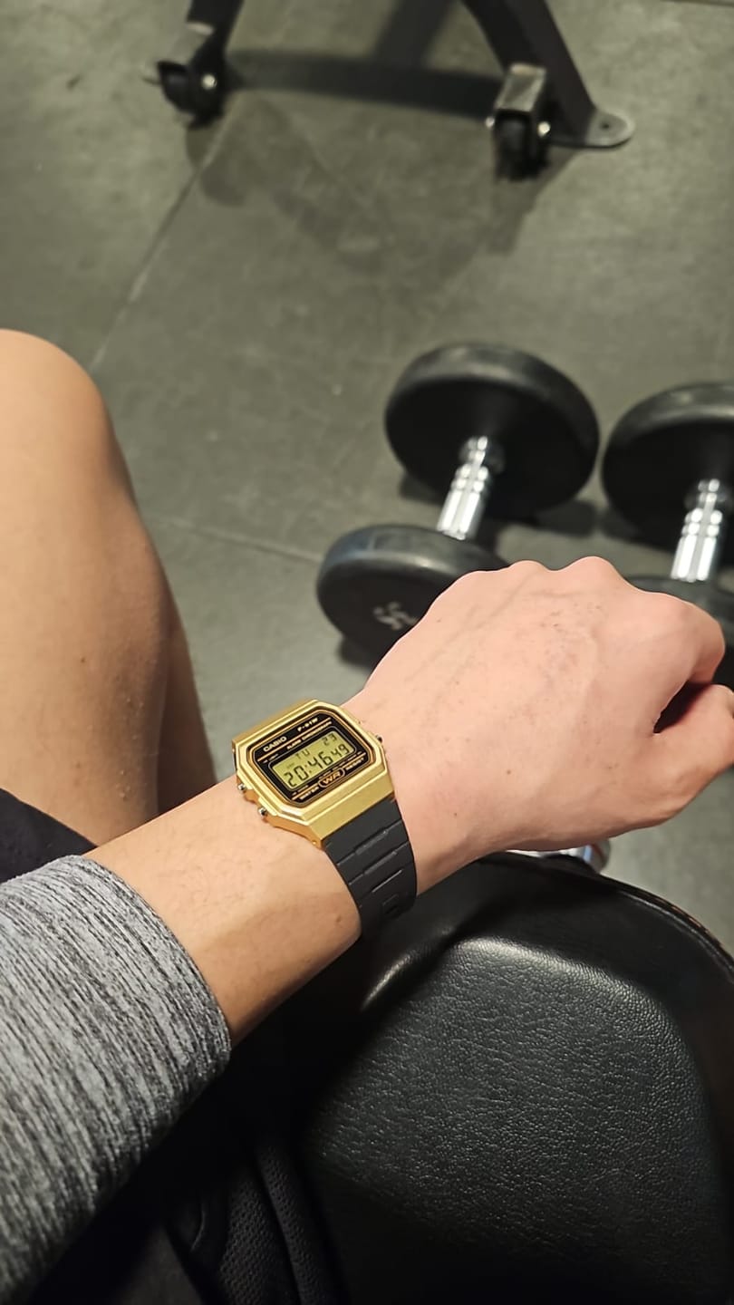 Customer photo review of Reloj Casio Vintage F-91WM-9ADF Dorado/Negro