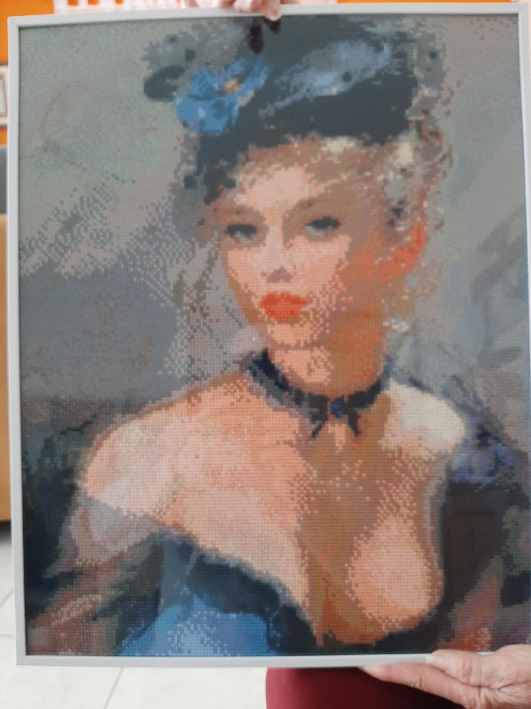 Customer photo review of Broderie Diamant - Une femme très élégante