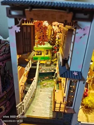 Customer photo review of Book Nook - Sakura Densya